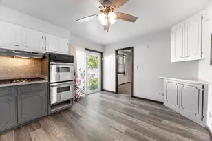 9S172 Cumnor Rd, Downers Grove, IL 60516 - Photo 11