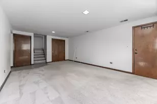 9S172 Cumnor Rd, Downers Grove, IL 60516 - Photo 19
