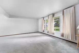 9S172 Cumnor Rd, Downers Grove, IL 60516 - Photo 3