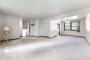 9S172 Cumnor Rd, Downers Grove, IL 60516 - Photo 5