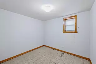 7730 S Octavia Ave, Bridgeview, IL 60455 - Photo 19