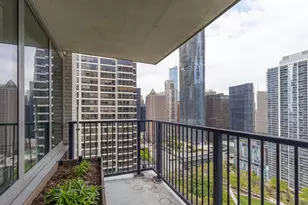 400 E Randolph St, Chicago, IL 60601 - Photo 3