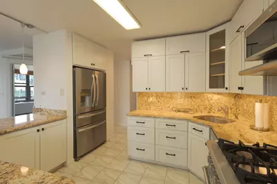 400 E Randolph Street #3320, Chicago, IL 60601 - Photo 11