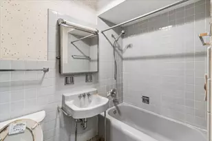 719 W Dresser Dr, Mount Prospect, IL 60056 - Photo 9