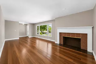 824 Skyline Dr, Barrington, IL 60010 - Photo 5