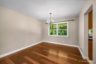 824 Skyline Dr, Barrington, IL 60010 - Photo 9