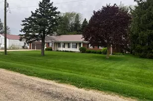 4015 E 1st Rd, Mendota, IL 61342 - Photo 35