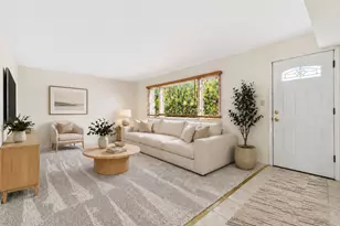 75 Eastwood Dr, Deerfield, IL 60015 - Photo 9
