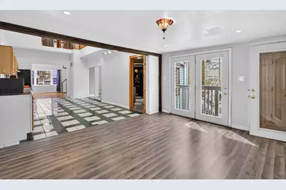 9018 S Brandon Avenue, Chicago, IL 60617 - Photo 15