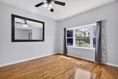 9018 S Brandon Avenue, Chicago, IL 60617 - Photo 5