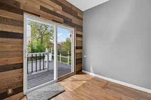 9018 S Brandon Ave, Chicago, IL 60617 - Photo 23
