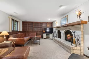 1003 Country Dr, Shorewood, IL 60404 - Photo 9