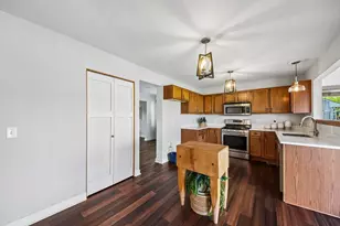 1407 Autumn Ridge Rd, Sandwich, IL 60548 - Photo 9