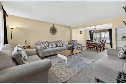 376 Canyon Trail, Carol Stream, IL 60188 - Photo 5