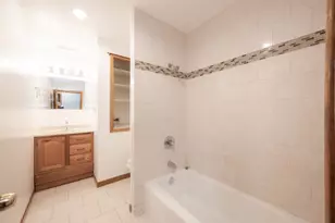 4429 W 87th St, Hometown, IL 60456 - Photo 13