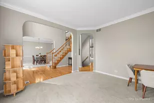 26W326 Pinehurst Dr, Winfield, IL 60190 - Photo 7
