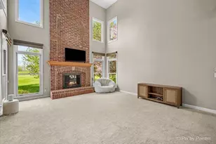26W326 Pinehurst Dr, Winfield, IL 60190 - Photo 11