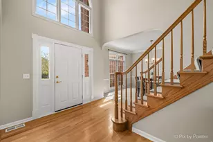 26W326 Pinehurst Dr, Winfield, IL 60190 - Photo 3
