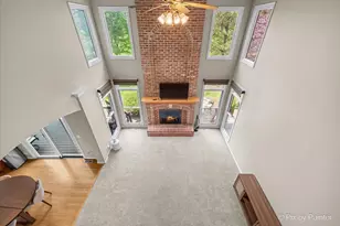 26W326 Pinehurst Dr, Winfield, IL 60190 - Photo 9
