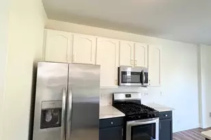 601 Blackstone Ct, Aurora, IL 60504 - Photo 9