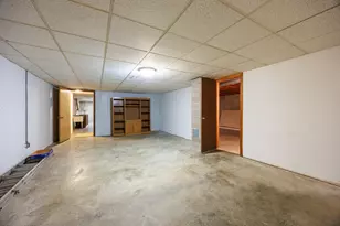 4685 Keller Rd, Iuka, IL 62849 - Photo 17