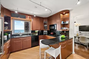 1515 N Astor St, Chicago, IL 60610 - Photo 17
