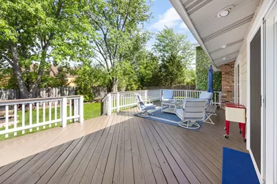 621 Newport Avenue, Westmont, IL 60559 - Photo 23