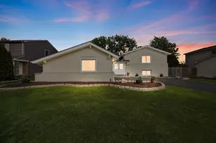 621 Newport Ave, Westmont, IL 60559 - Photo 27