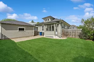 18 N Worth Ave, Elgin, IL 60123 - Photo 25