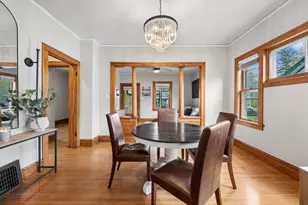 18 N Worth Ave, Elgin, IL 60123 - Photo 7