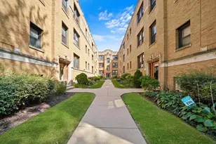 2615 N Spaulding Ave, Chicago, IL 60647 - Photo 1