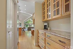 225 Spruce Rd, Northbrook, IL 60062 - Photo 9