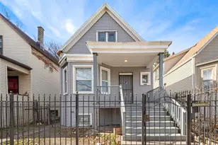 1114 N Waller Ave, Chicago, IL 60651 - Photo 1