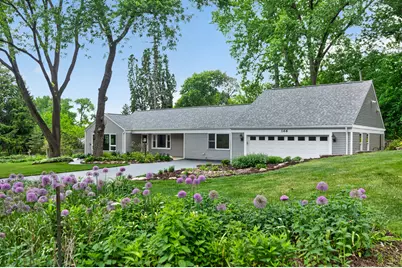 166 Mohawk Trail, Algonquin, IL 60102 - Photo 1