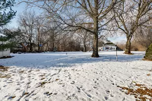 2985 87th St, Darien, IL 60561 - Photo 3