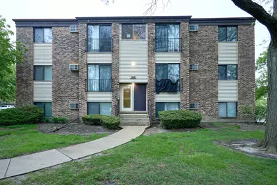 148 Dunteman Drive #302, Glendale Heights, IL 60139 - Photo 1