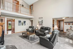29785 Deer Valley Dr, Deer Grove, IL 61243 - Photo 7