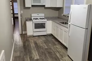 310 Whittier Ave, Joliet, IL 60435 - Photo 3