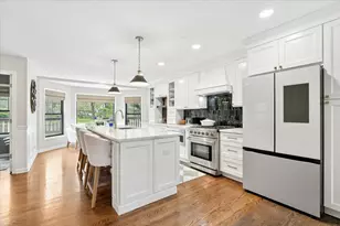 299 Concord Square, Gurnee, IL 60031 - Photo 5