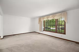 375 Nevada St, Frankfort, IL 60423 - Photo 7