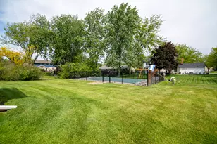 375 Nevada St, Frankfort, IL 60423 - Photo 5