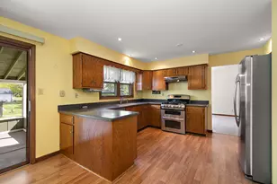 375 Nevada St, Frankfort, IL 60423 - Photo 11