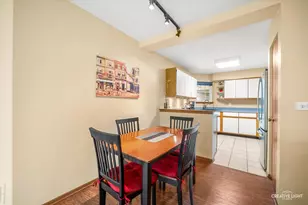 1085 Rockport Dr, Carol Stream, IL 60188 - Photo 5