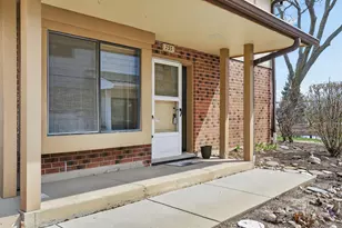 755 Whalom Ln, Schaumburg, IL 60173 - Photo 3