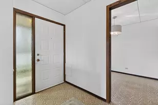 755 Whalom Ln, Schaumburg, IL 60173 - Photo 7