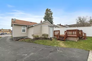 306 Johnson St, East Dundee, IL 60118 - Photo 25