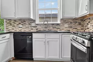 731 Sapphire Dr, Bolingbrook, IL 60490 - Photo 7