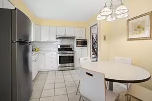 8538 N Oketo Ave, Niles, IL 60714 - Photo 7