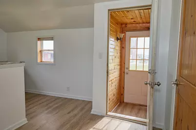324 Wixon Pit Road, Earlville, IL 60518 - Photo 7