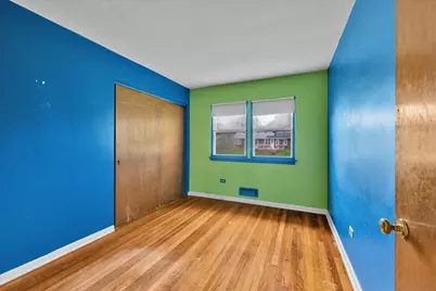 64 E Benton Street, Oswego, IL 60543 - Photo 13
